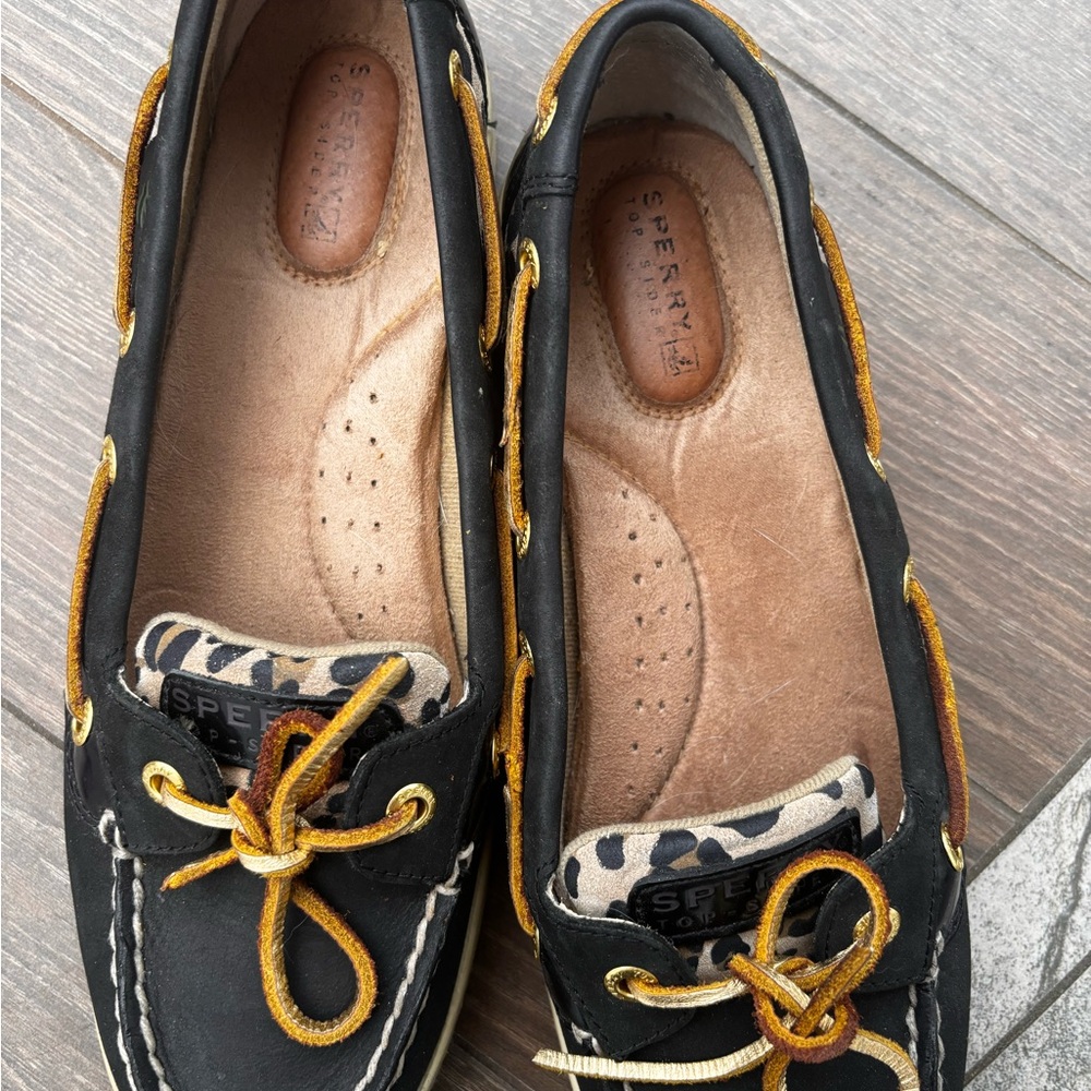 Sperry Topsider size 8 - Picture 3 of 4